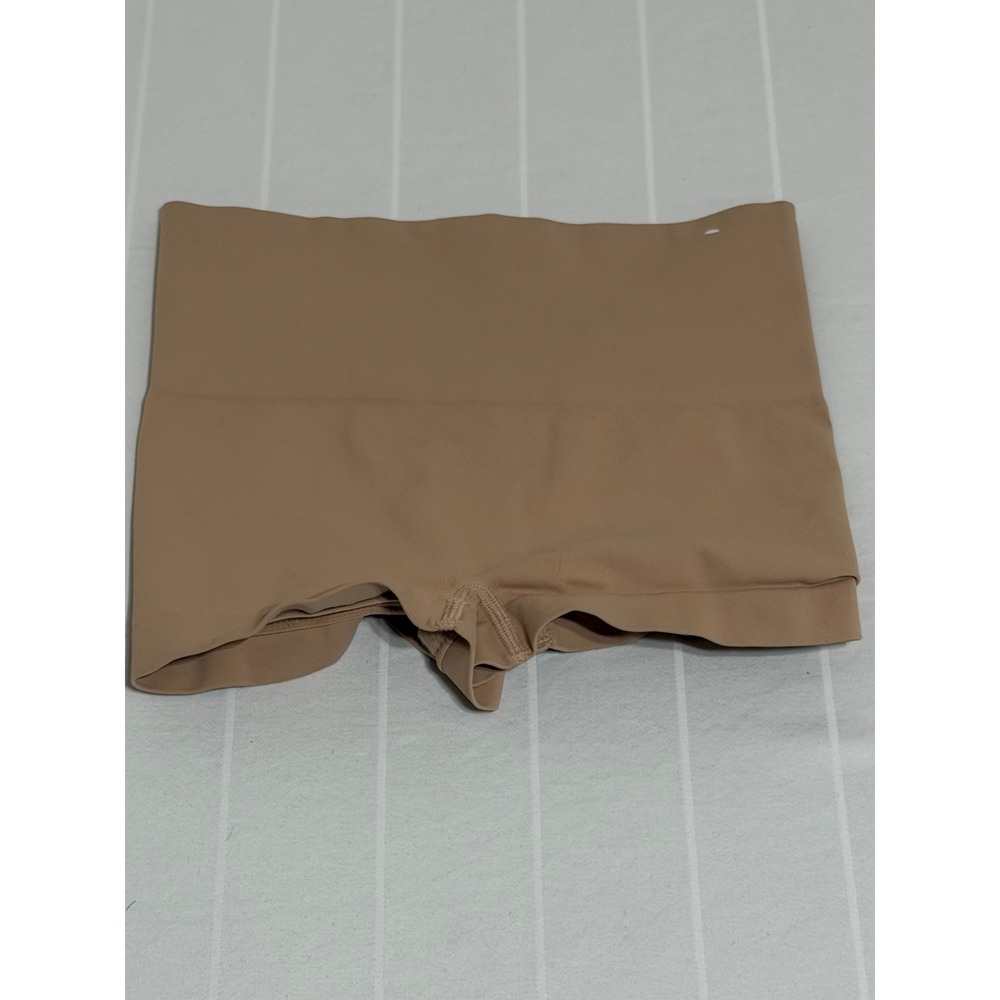 Spanx Everyday Shaping Panties Boyshort Tan Nude Shapewear 40049R Womens XS